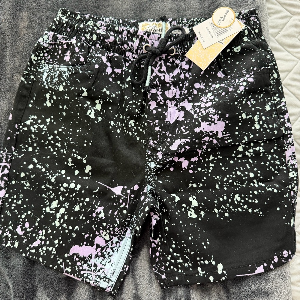 NWT mens Black paint splatter Multi-Color shorts size Medium